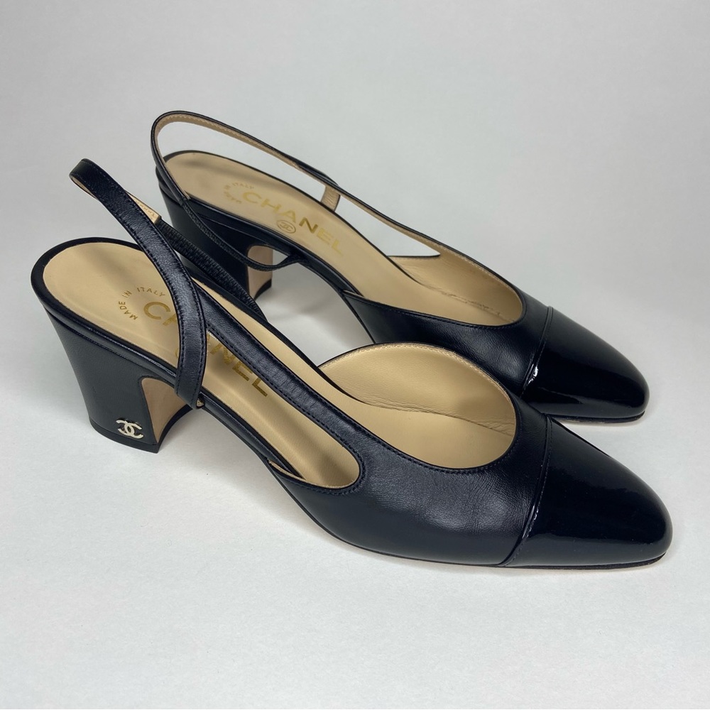 Vintage Chanel Black Leather and Patent Cap Toe CC Block Heel Slingback Sandals